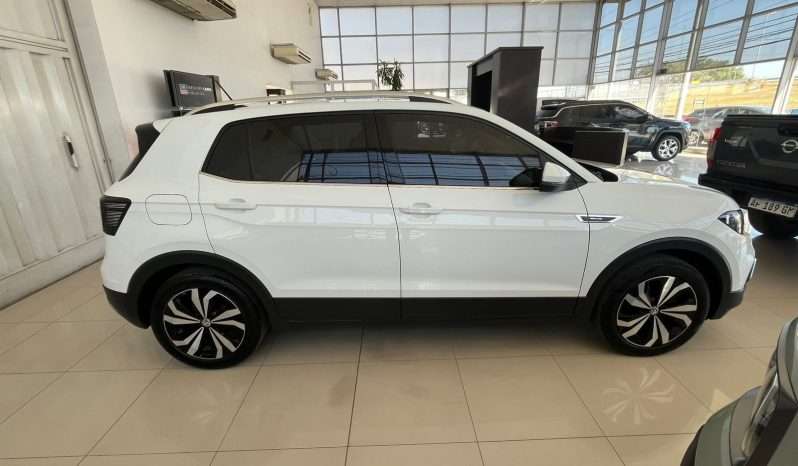 
								T-CROSS 1.6 HIGHLINE AT full									