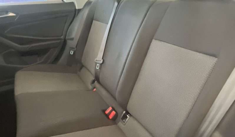 
								VENTO 1.4 CONFORTLINE AT full									