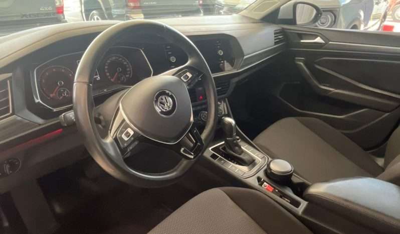 
								VENTO 1.4 CONFORTLINE AT full									