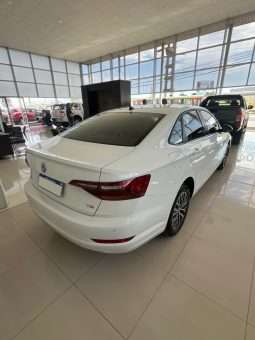 
										VENTO 1.4 CONFORTLINE AT full									