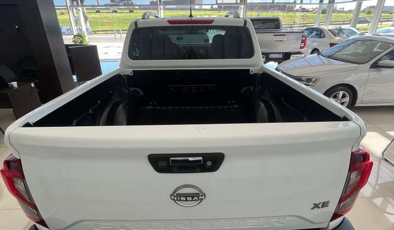 
								Nissan Frontier 2.3t Xe 4×2 Mt full									
