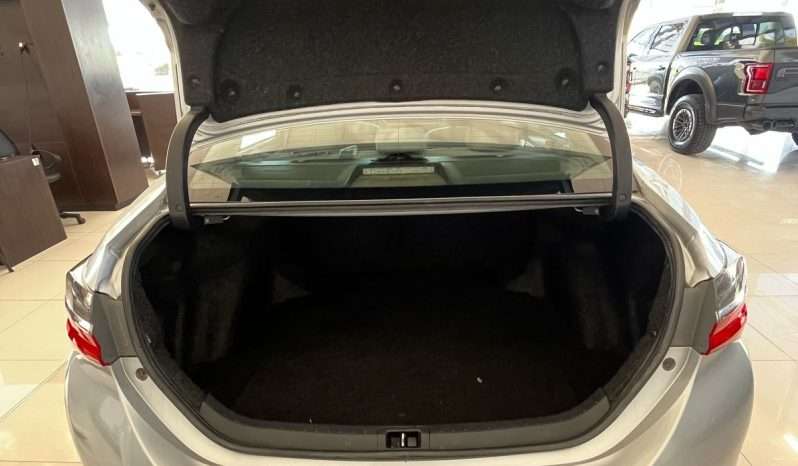 
								COROLLA 1.8 XLI CVT full									