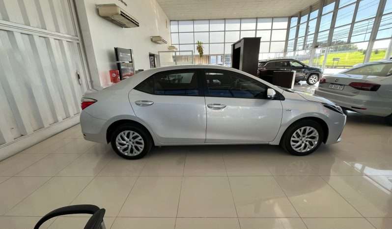 
								COROLLA 1.8 XLI CVT full									